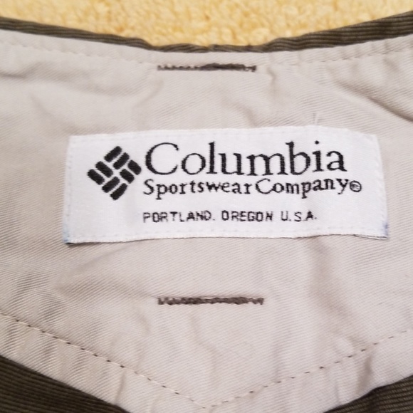 Columbia Women's Dark Green Shorts in Size 6 - Picture 2 of 8